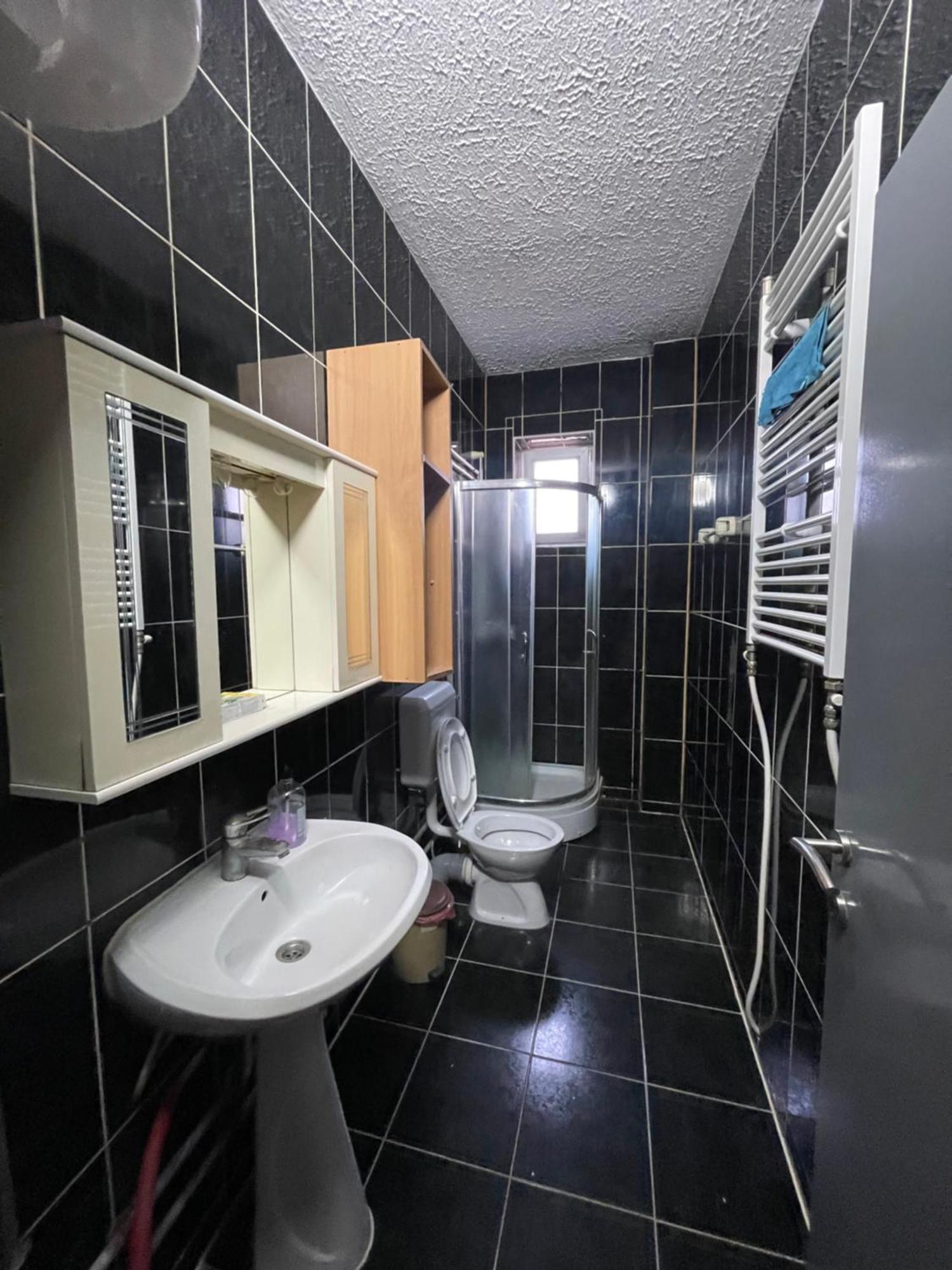 Newborn Comfort Hostel The Biggest Hostel Of Town With Best Location Prishtinë Luaran gambar