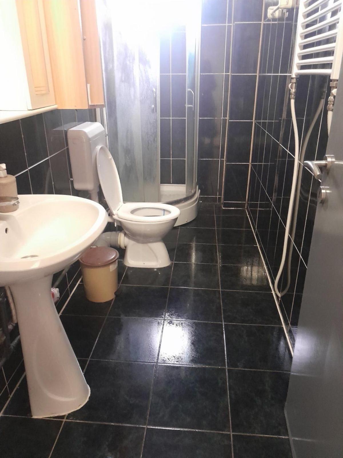 Newborn Comfort Hostel The Biggest Hostel Of Town With Best Location Prishtinë Luaran gambar